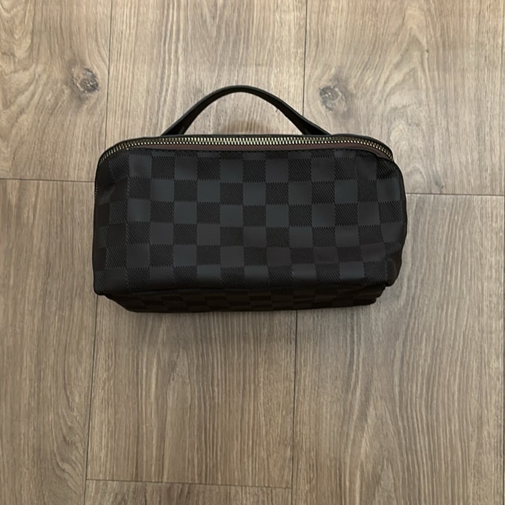 Checkered Brown Cosmetics Bag